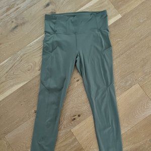 Lululemon Fast & Free 28" Tight - Size 8